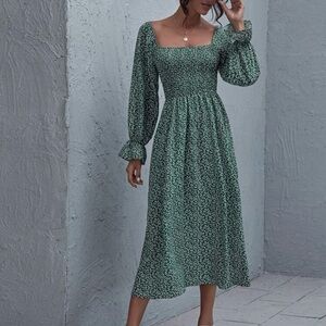 SHEIN Bell Sleeve Floral Green Dress